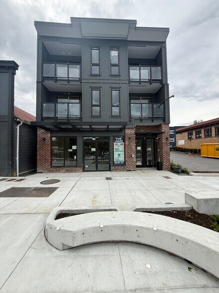2549 Montvue St, Abbotsford, BC à vendre - Photo du bâtiment - Image 3 de 5