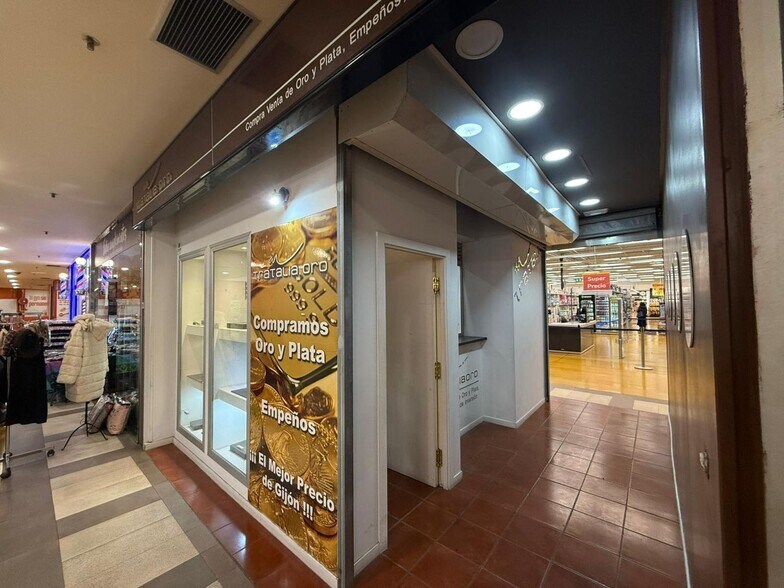 Calle Maestro Amado Morán, 1, Gijón, Asturias à vendre - Photo du bâtiment - Image 2 de 30