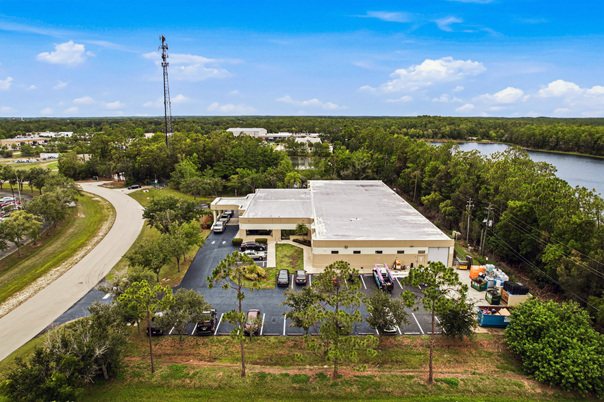 10061 Amberwood Rd, Fort Myers, FL for lease - Aerial - Image 2 of 27