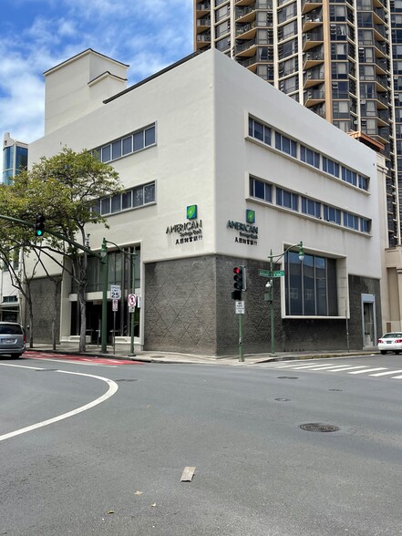 99 N King St, Honolulu, HI à louer - Photo du bâtiment - Image 3 de 11