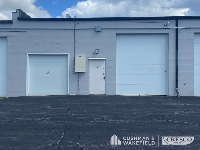 12100 Snow Rd, Parma, OH for sale - Building Photo - Image 3 of 4