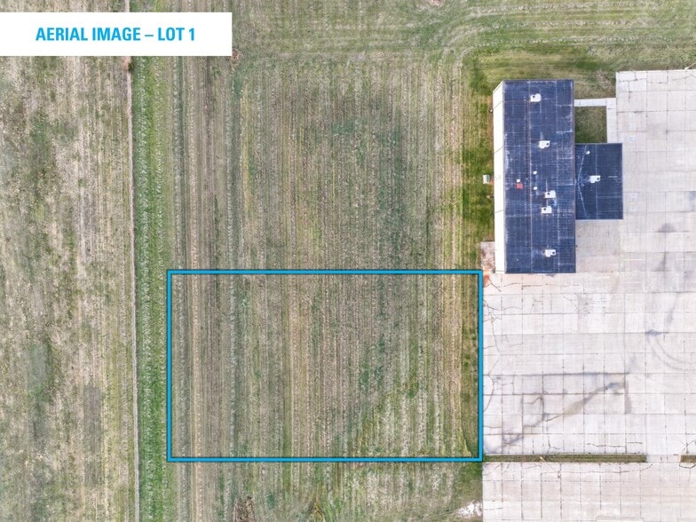XXX Swan Lake Boulevard, Independence, IA for sale - Building Photo - Image 2 of 2