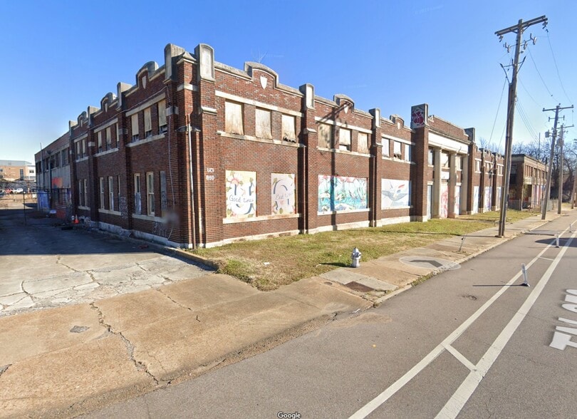 690 Linden Ave, Memphis, TN for sale - Building Photo - Image 2 of 18