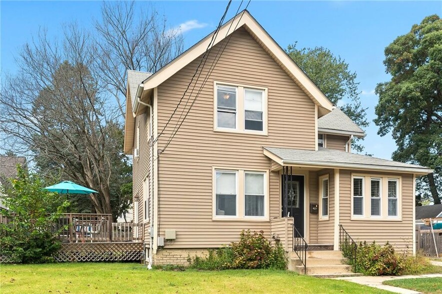 17 Highland Ave, Lincoln, RI for sale - Primary Photo - Image 1 of 1