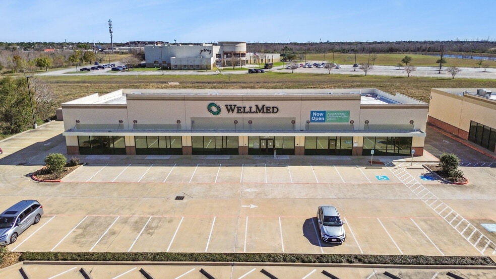780 Clear Lake City Blvd, Webster, TX à louer - Photo du bâtiment - Image 3 de 14