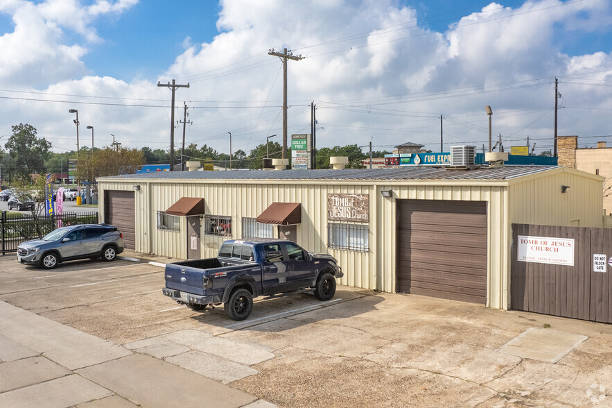 2021 Aldine Mail Route Rd, Houston, TX à louer - Photo du b timent - Image 3 de 17