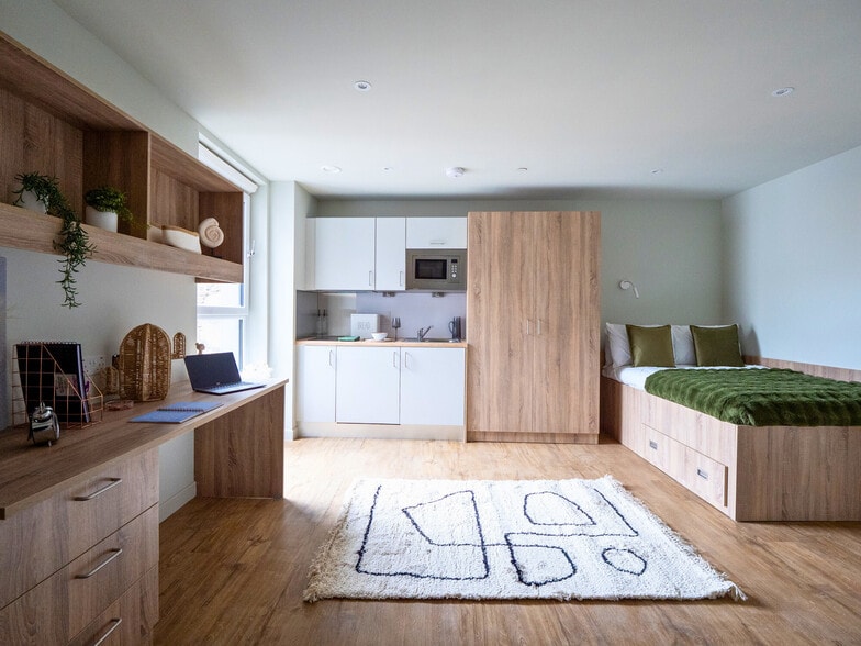 2 Greenmarket, Dundee for sale - Building Photo - Image 2 of 5