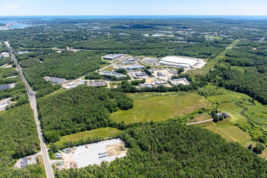 107 Mussey Rd, Scarborough, ME à vendre - Photo du bâtiment - Image 2 de 2