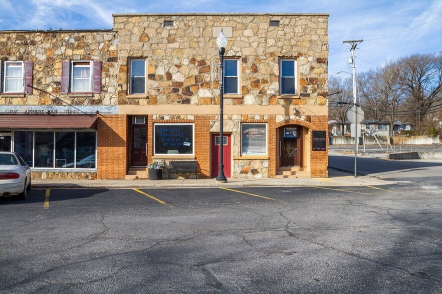 333 Main St, Gainesville, MO for sale - Building Photo - Image 2 of 37
