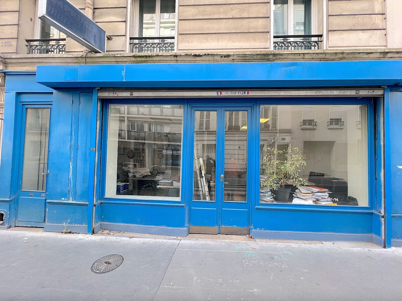 Multifamily in Paris for sale Building Photo- Image 1 of 20