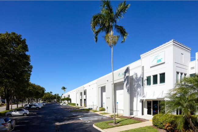 Plus de détails pour 8401 NW 17th St, Miami, FL - Industriel à louer