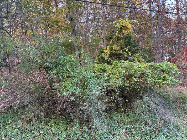 1230 Stony Hollow Cir, East Stroudsburg, PA à vendre - Photo du bâtiment - Image 2 de 9