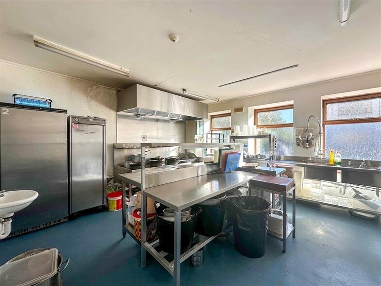 China Town Takeaway and Rooms, Evanton à vendre - Photo du bâtiment - Image 3 de 7