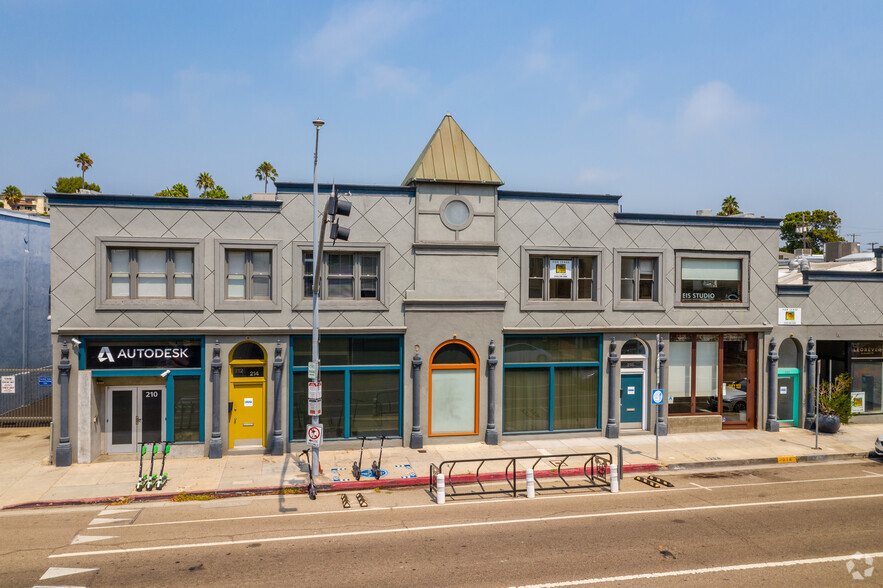 216 Main St, Venice, CA for lease - Building Photo - Image 1 of 9