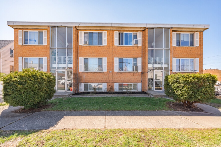 325 Pike St, Reading, OH for sale - Primary Photo - Image 1 of 33