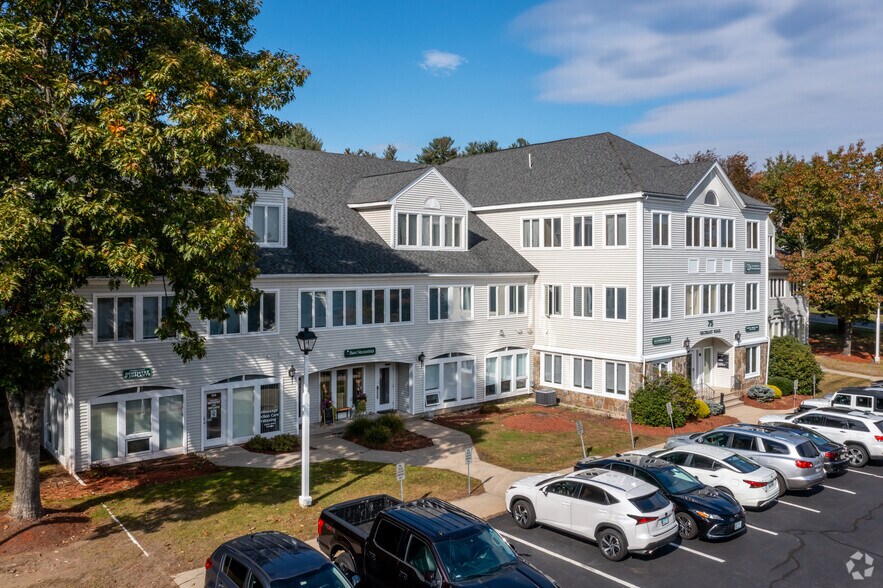 75 Gilcreast Rd, Londonderry, NH à louer - Photo du bâtiment - Image 1 de 10