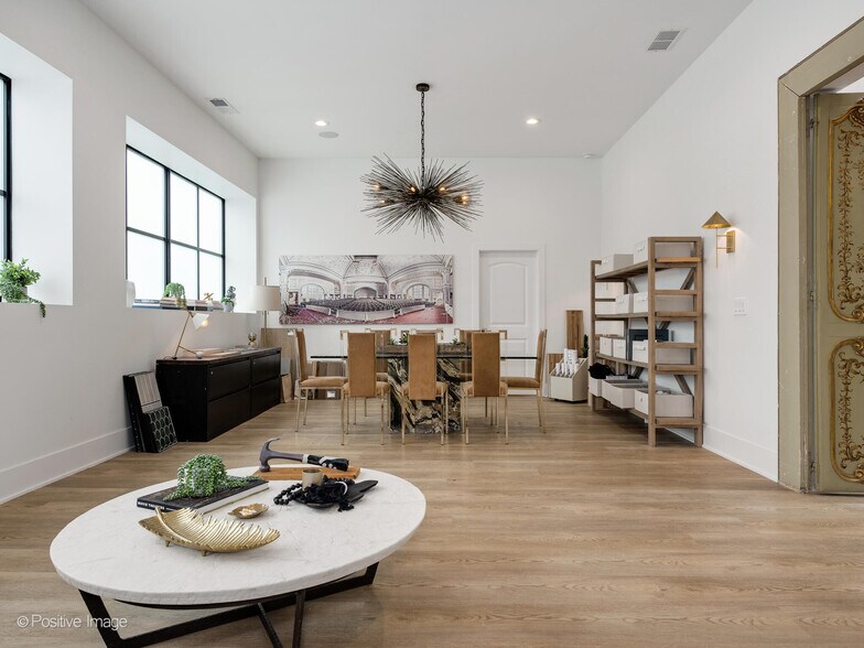 2733 N Pulaski Rd, Chicago, IL à vendre - Photo intérieure - Image 3 de 48
