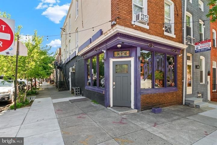 301 S Ann St, Baltimore, MD for sale - Building Photo - Image 1 of 27