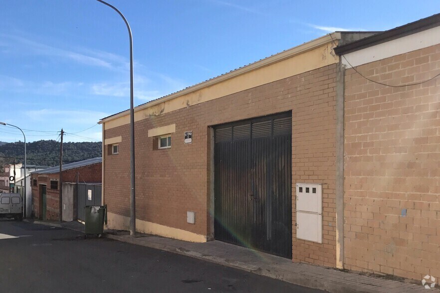Calle Alfareros, 11, San Martín de Valdeiglesias, Madrid for sale - Building Photo - Image 2 of 3