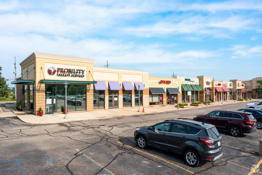 930-984 E Michigan Ave, Saline, MI for sale - Primary Photo - Image 1 of 1