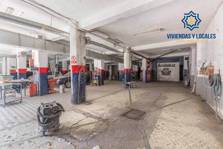 Calle Ribera del Violón, 2, Granada, Granada for sale - Building Photo - Image 1 of 34