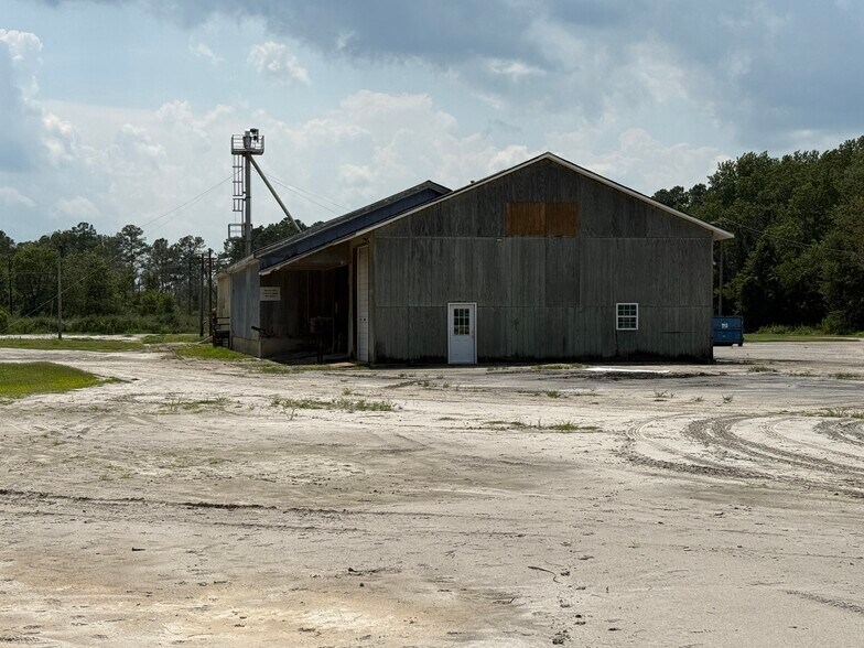 28536 US Highway 264 E, Belhaven, NC à vendre - Photo du bâtiment - Image 3 de 40