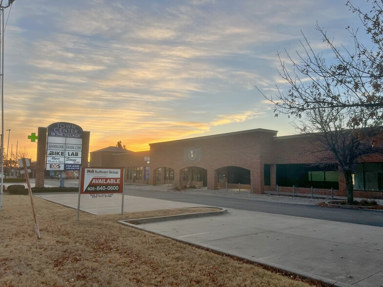 2222 W Hefner Rd, Oklahoma City, OK à vendre - Photo du bâtiment - Image 1 de 2