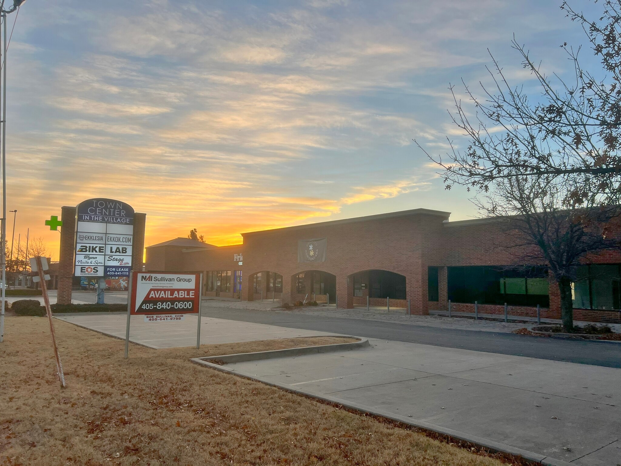 2222 W Hefner Rd, Oklahoma City, OK for lease Primary Photo- Image 1 of 15