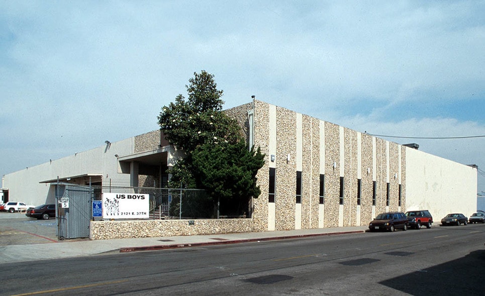 2121 E 37th St, Vernon, CA for sale - Building Photo - Image 2 of 11