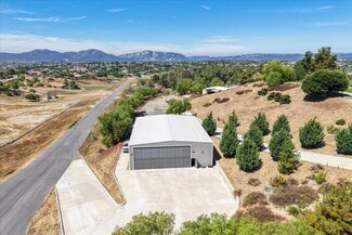 Plus de détails pour 42160 Calle Barbona, Temecula, CA - Industriel à vendre