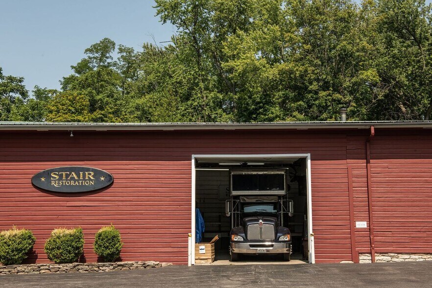 33 Maple Ave, Claverack, NY à vendre - Photo du bâtiment - Image 3 de 24