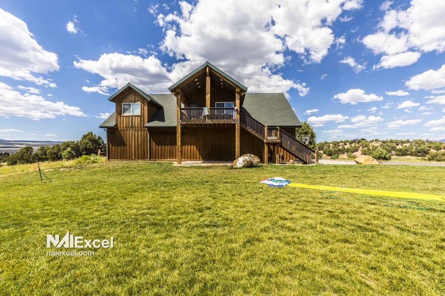 2550 E Paunsaugunt Cliffs Dr, Hatch, UT for sale - Building Photo - Image 1 of 1