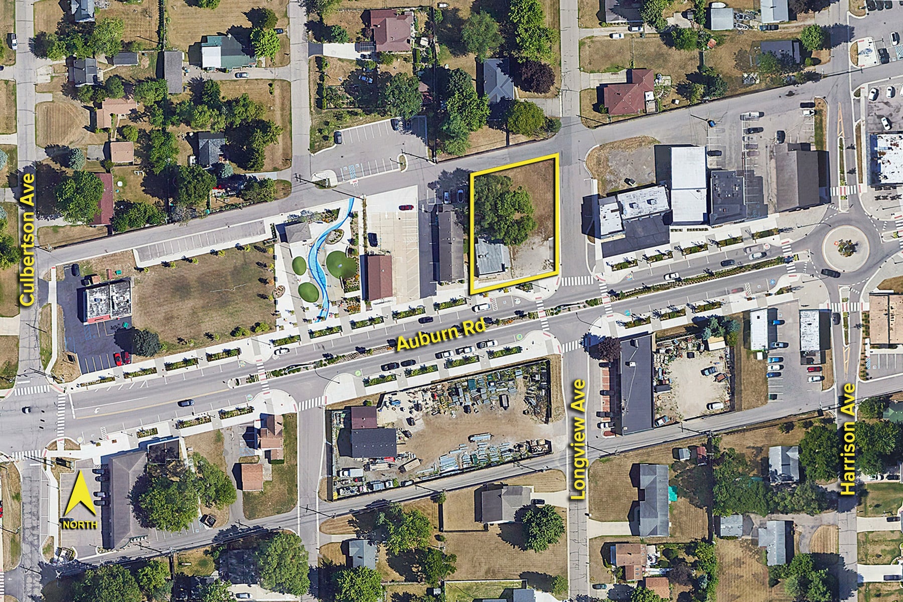 1629 Auburn Rd, Rochester Hills, MI à vendre Photo principale- Image 1 de 4