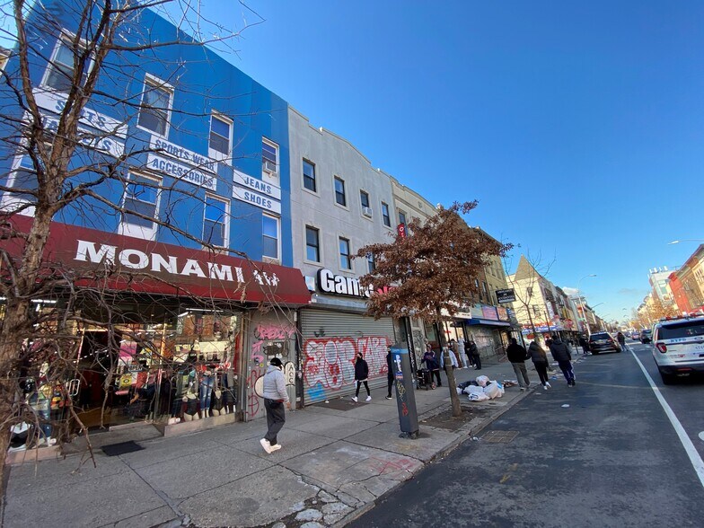 370 Knickerbocker Ave, Brooklyn, NY à louer - Photo du bâtiment - Image 2 de 7
