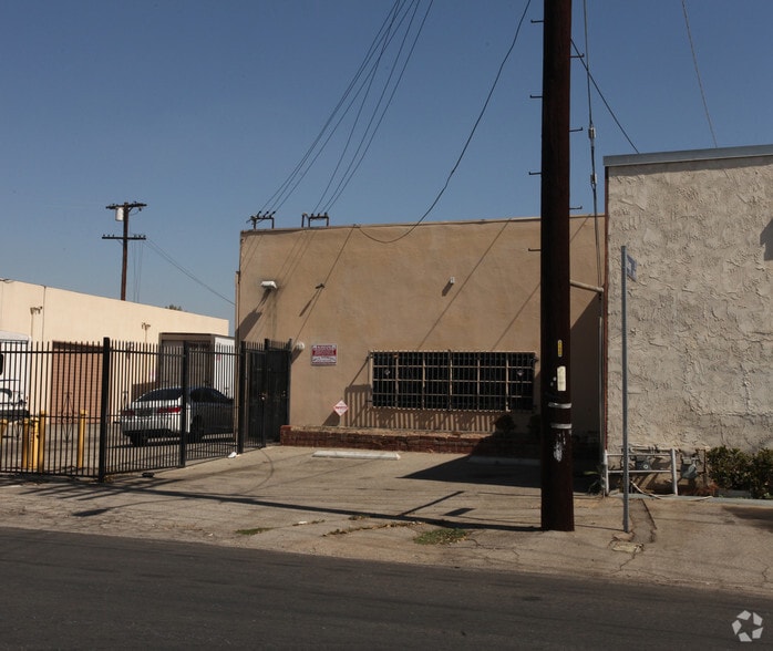 7766 Burnet Ave, Van Nuys, CA à vendre - Photo du bâtiment - Image 2 de 13
