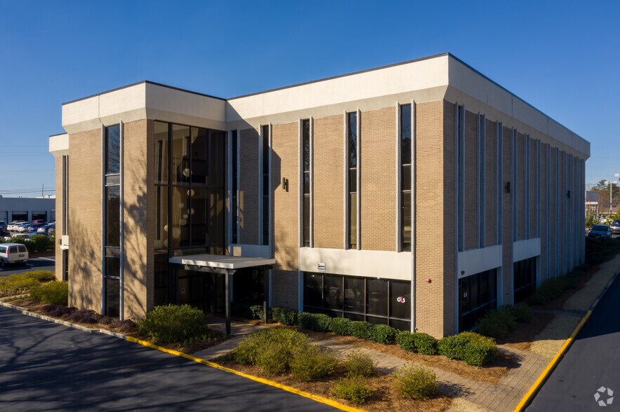 3100 Lorna Rd, Vestavia Hills, AL à louer - Photo du bâtiment - Image 2 de 8