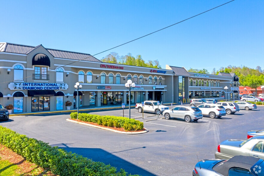 10330 N Dale Mabry Hwy, Tampa, FL for lease - Primary Photo - Image 1 of 9