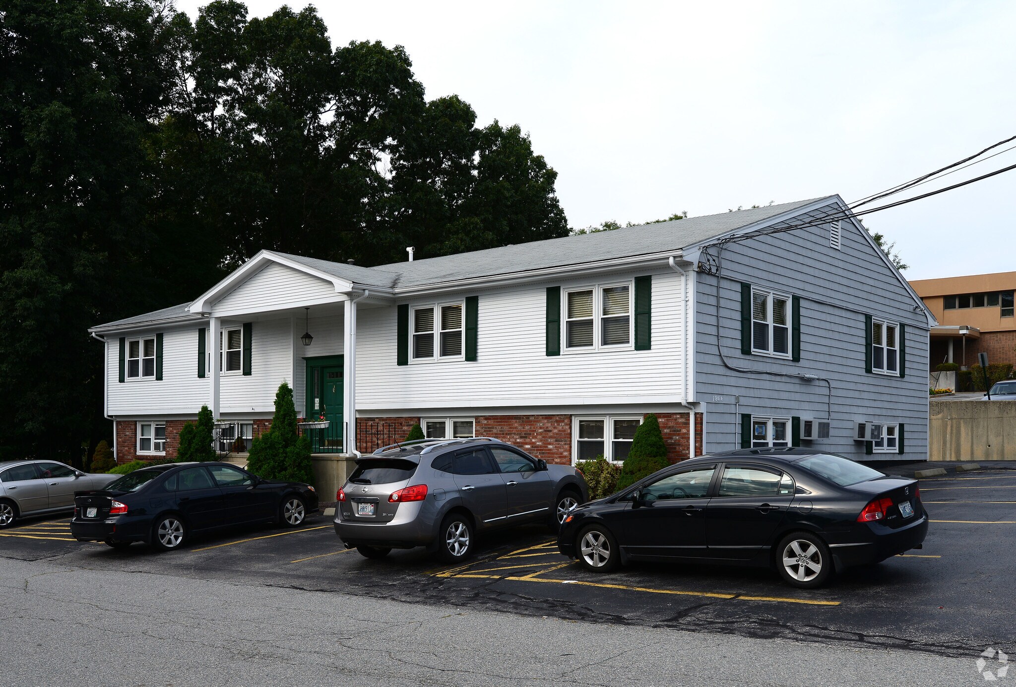 1804 Mineral Spring Ave, Providence, RI à louer Photo principale- Image 1 de 3