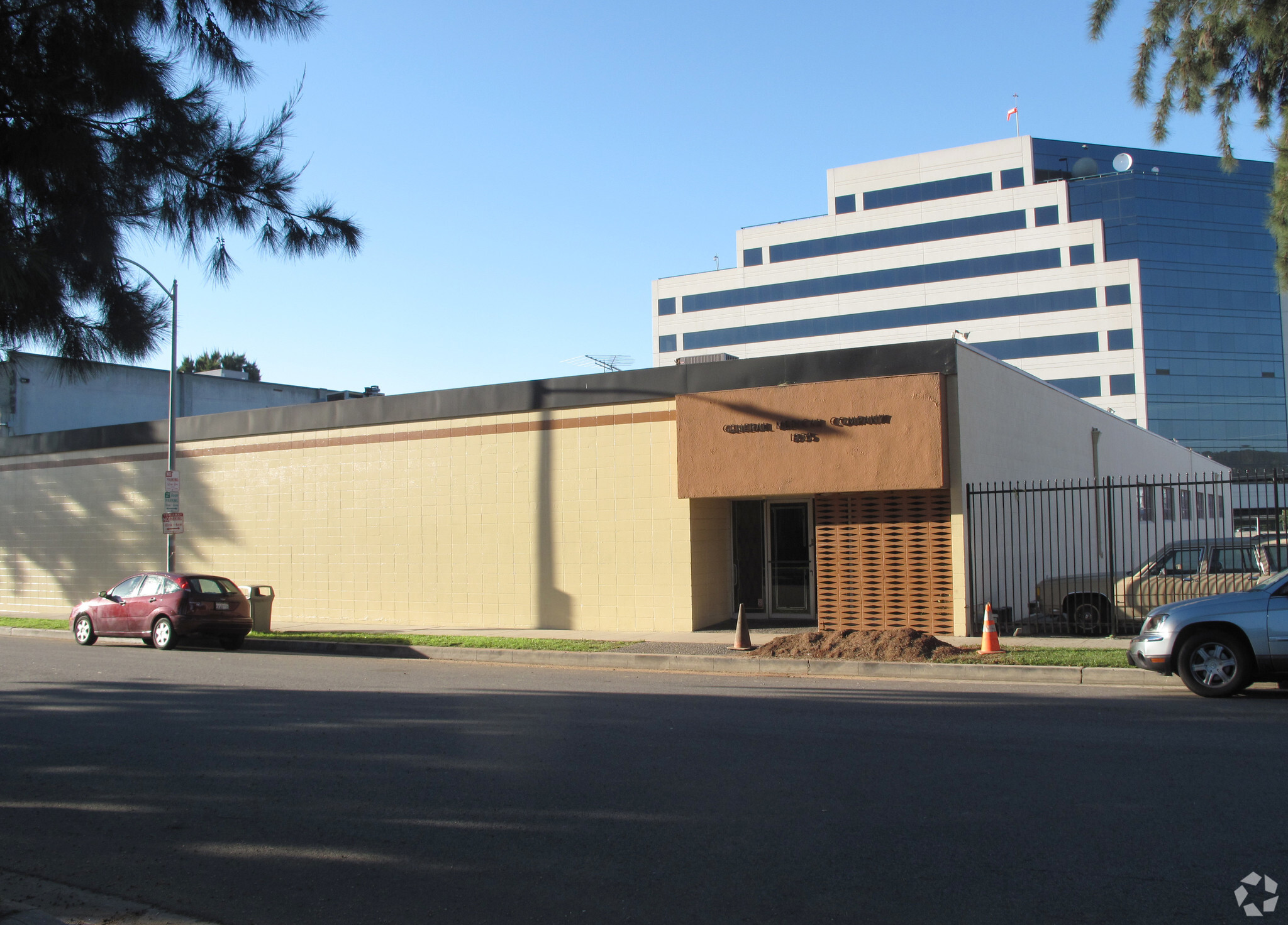 1935 Armacost Ave, Los Angeles, CA for lease Building Photo- Image 1 of 7