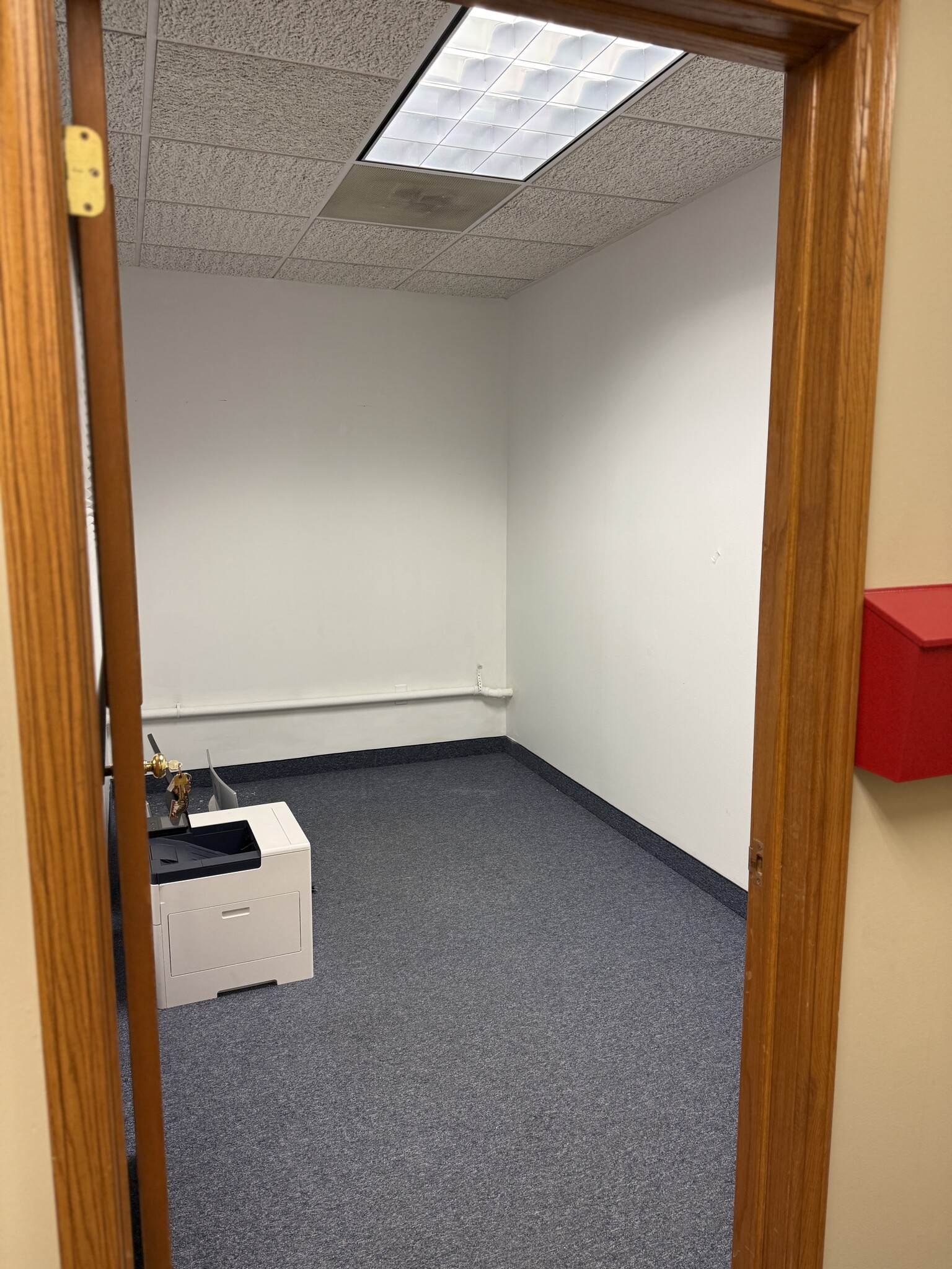 144 Metro Park, Rochester, NY for lease Interior Photo- Image 1 of 3