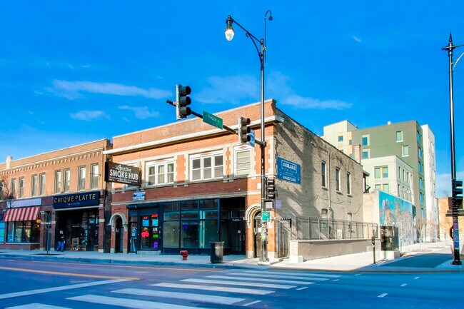 Plus de détails pour 2637-2641 N Milwaukee Ave, Chicago, IL - Commerce de détail à louer