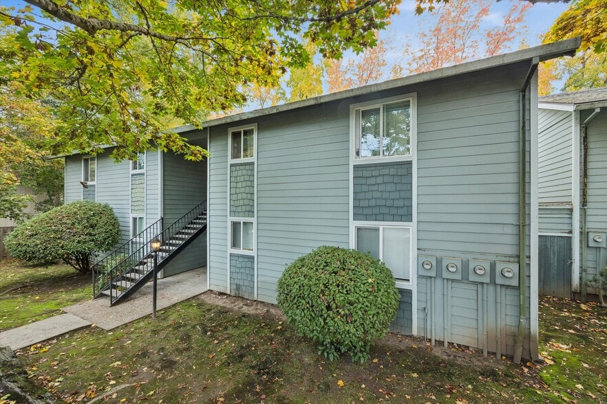 12145 SW Gingham Ln, Beaverton, OR for sale - Building Photo - Image 3 of 8