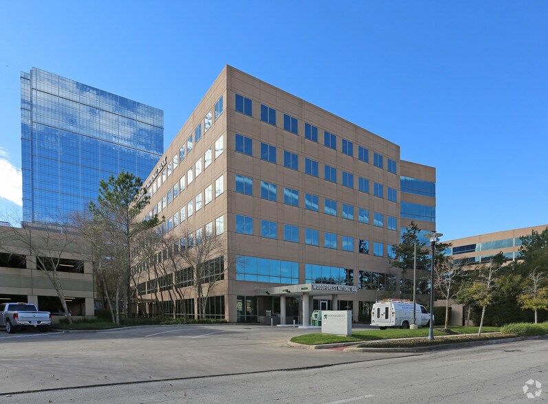 1330 Lake Robbins Dr, The Woodlands, TX à louer - Photo du bâtiment - Image 2 de 7