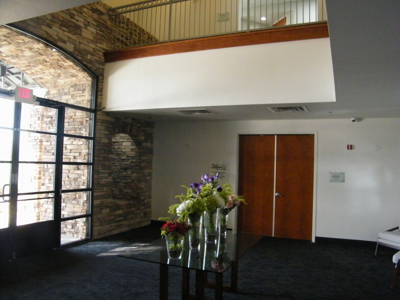 8475 S Eastern Ave, Las Vegas, NV for lease - Interior Photo - Image 3 of 7