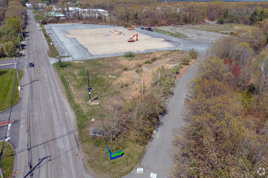 15 John L Dietsch Blvd, North Attleboro, MA for sale - Building Photo - Image 3 of 6