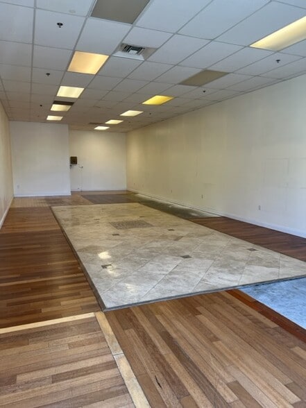 13687 Camino Canada, El Cajon, CA for lease - Interior Photo - Image 3 of 21