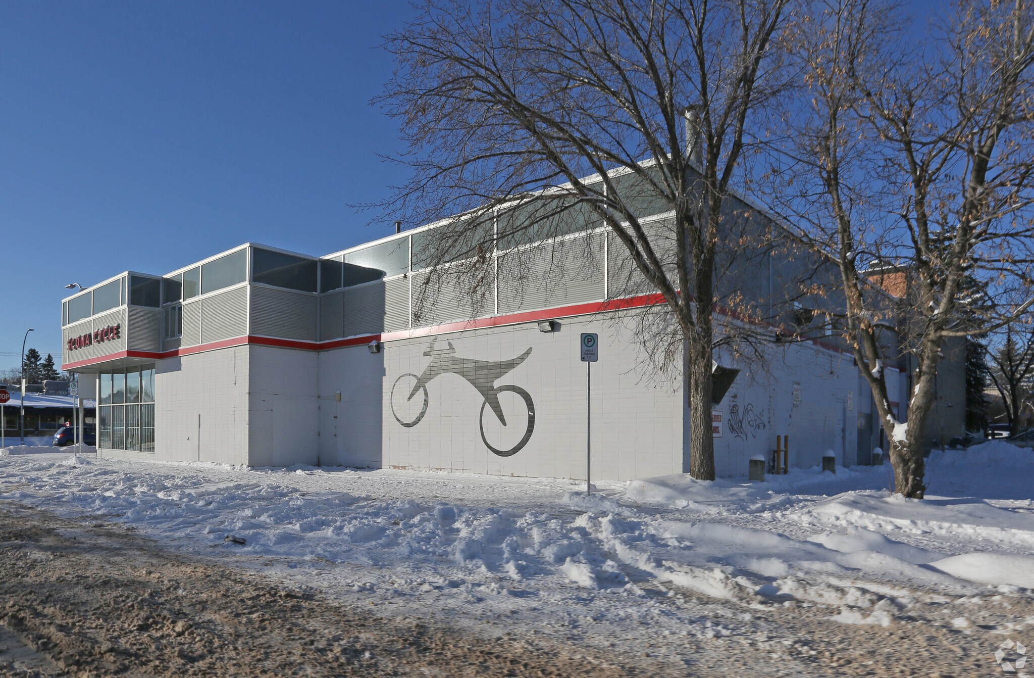 9556 82nd Ave NW, Edmonton, AB à vendre Photo principale- Image 1 de 1