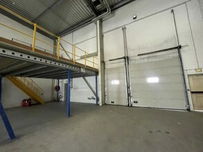 50 Rue Ardoin, Saint-Ouen-sur-Seine for lease Interior Photo- Image 1 of 6