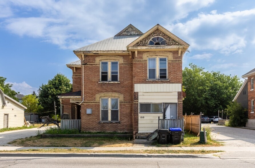 180 First St, Collingwood, Collingwood, ON for sale - Building Photo - Image 3 of 12
