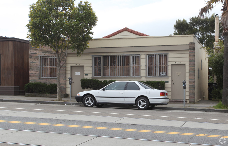 2435-2437 Ocean Ave, San Francisco, CA for sale - Building Photo - Image 1 of 8